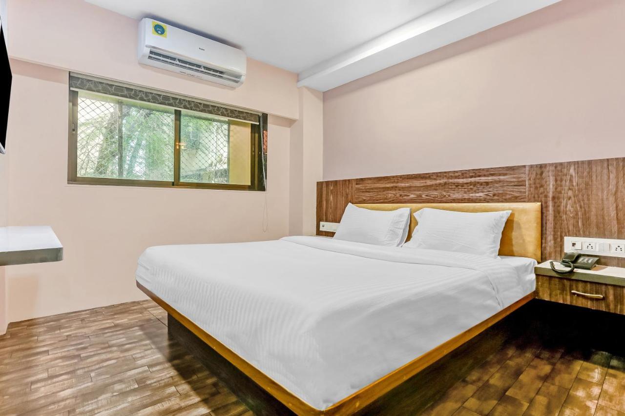Oyo Flagship 83396 Hotel Vinyasa Residency Mumbai Exterior foto